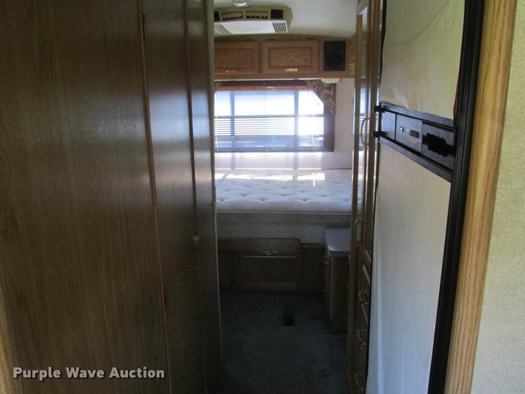 image for item K6121 1992 Fleetwood Southwind RV