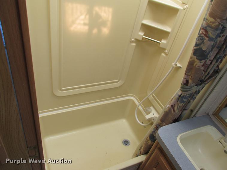 image for item K6121 1992 Fleetwood Southwind RV