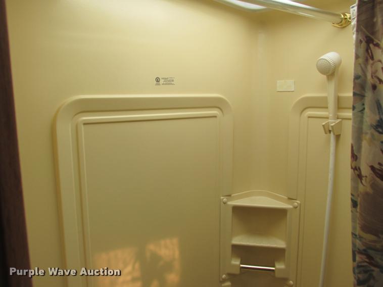 image for item K6121 1992 Fleetwood Southwind RV