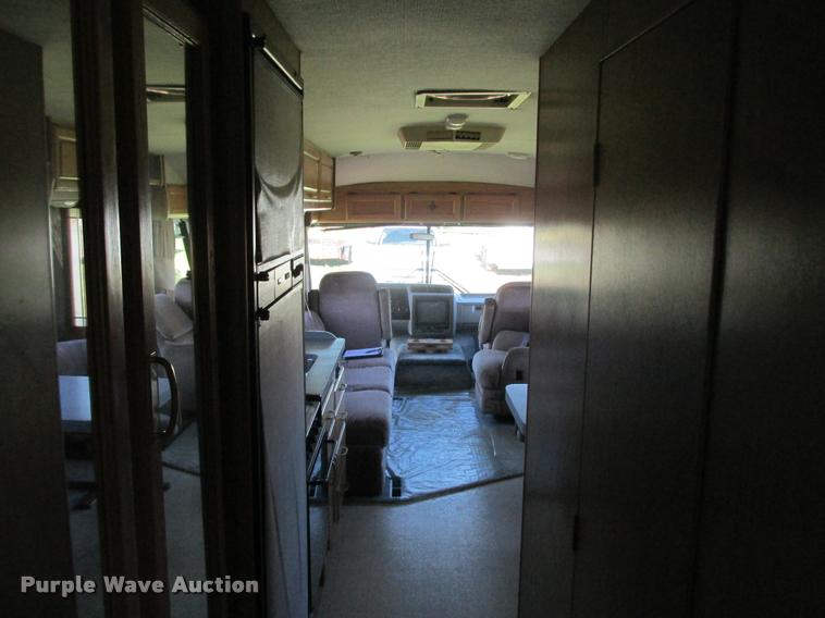 image for item K6121 1992 Fleetwood Southwind RV