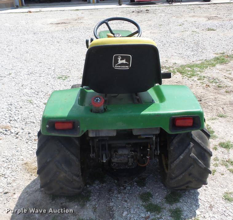 image for item K6433 John Deere 332 lawn mower