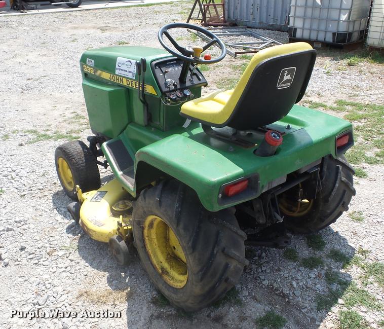 image for item K6433 John Deere 332 lawn mower
