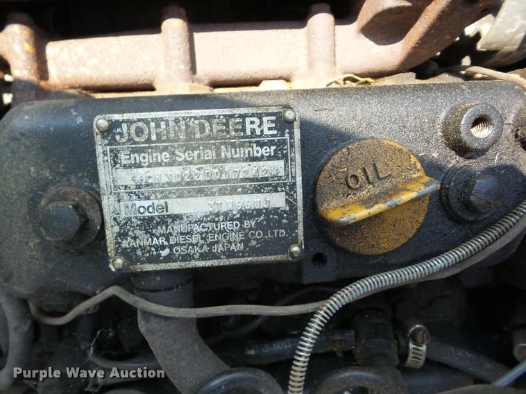 image for item K6433 John Deere 332 lawn mower