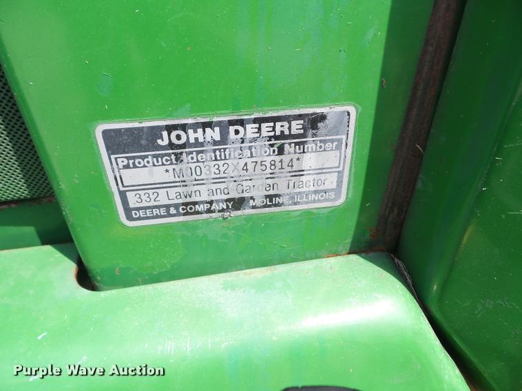 image for item K6433 John Deere 332 lawn mower