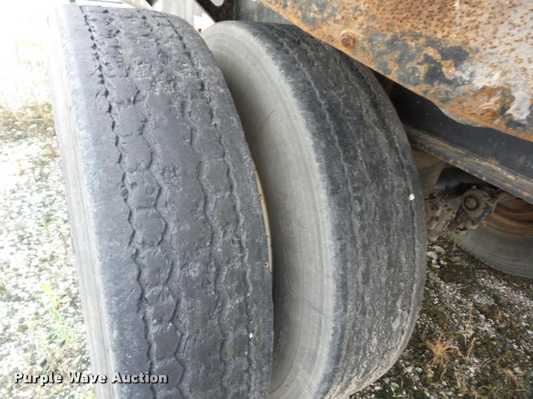 image for item K6452 1995 Fontaine FTW-5-8048WSA flatbed trailer