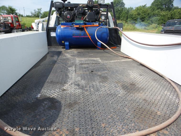 image for item K6455 1990 Ford F450 Super Duty flatbed truck