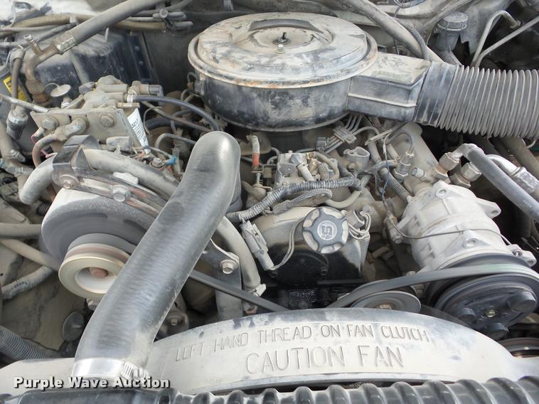 image for item K6455 1990 Ford F450 Super Duty flatbed truck