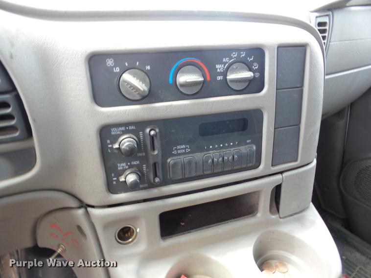 image for item K6461 2003 Chevrolet Astro Cargo van