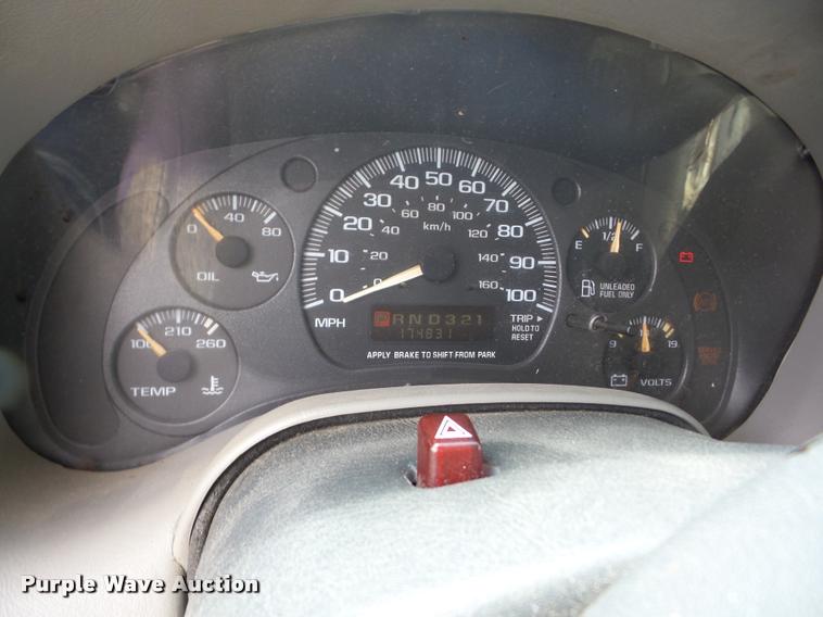 image for item K6461 2003 Chevrolet Astro Cargo van