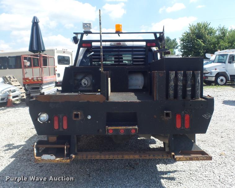 image for item K7548 2011 Ford F150 XLT flatbed pickup truck