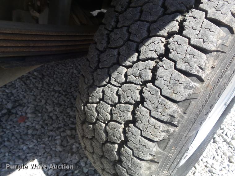 image for item K7548 2011 Ford F150 XLT flatbed pickup truck