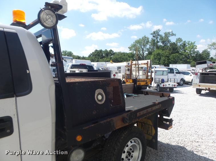 image for item K7548 2011 Ford F150 XLT flatbed pickup truck