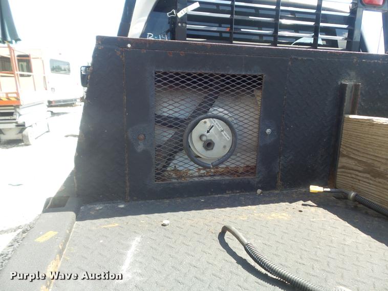 image for item K7548 2011 Ford F150 XLT flatbed pickup truck