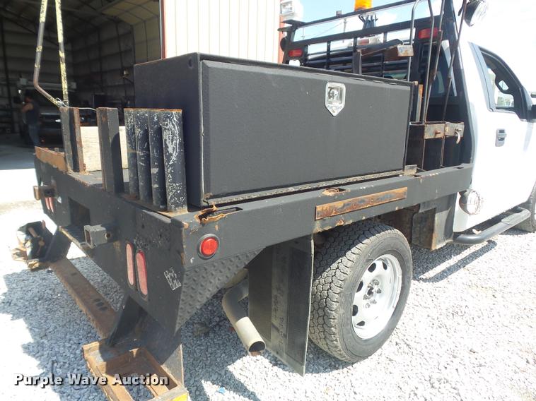 image for item K7548 2011 Ford F150 XLT flatbed pickup truck