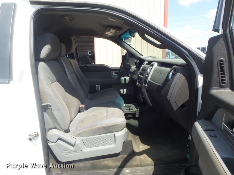 image for item K7548 2011 Ford F150 XLT flatbed pickup truck