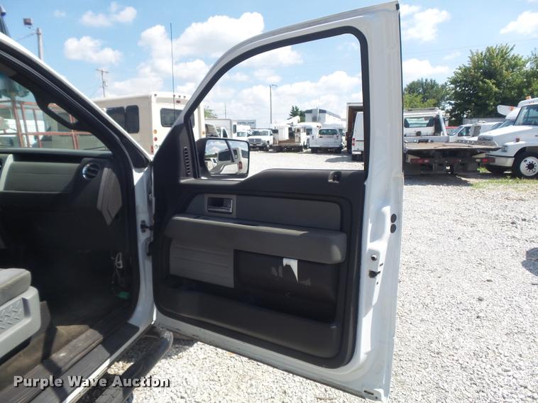 image for item K7548 2011 Ford F150 XLT flatbed pickup truck