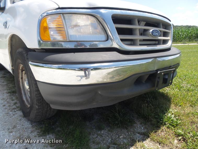 image for item K7552 2001 Ford F150 XL pickup truck