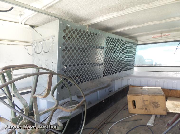 image for item K7552 2001 Ford F150 XL pickup truck