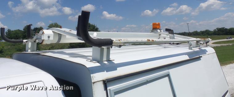 image for item K7552 2001 Ford F150 XL pickup truck