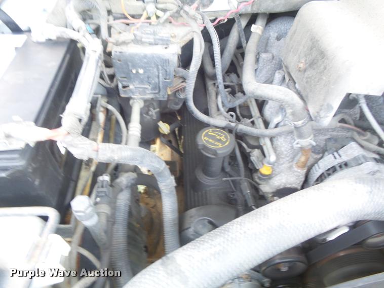 image for item K7552 2001 Ford F150 XL pickup truck