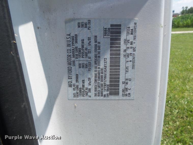 image for item K7552 2001 Ford F150 XL pickup truck