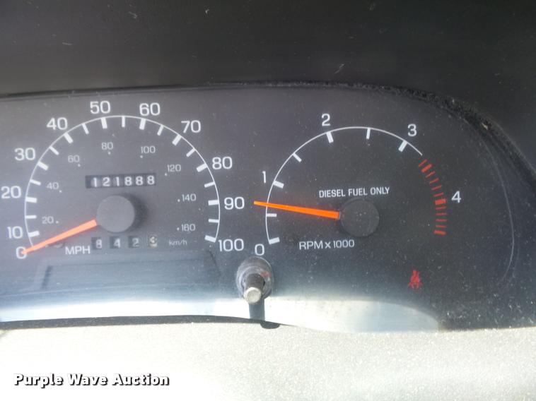 image for item K7553 2004 Ford F750 Super Duty XL truck chassis