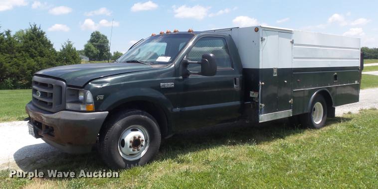 image for item K7556 2001 Ford F350  XL Super Duty service truck