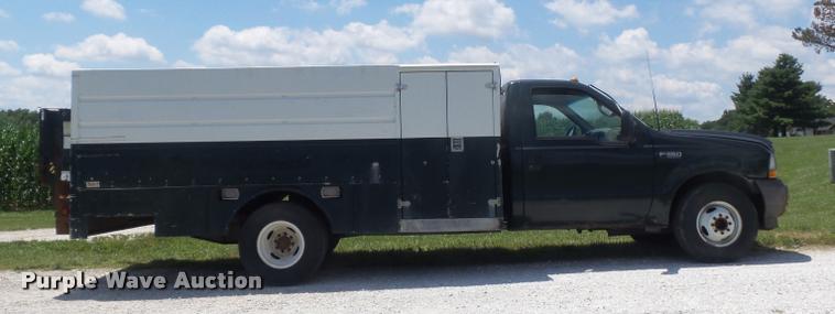 image for item K7556 2001 Ford F350  XL Super Duty service truck