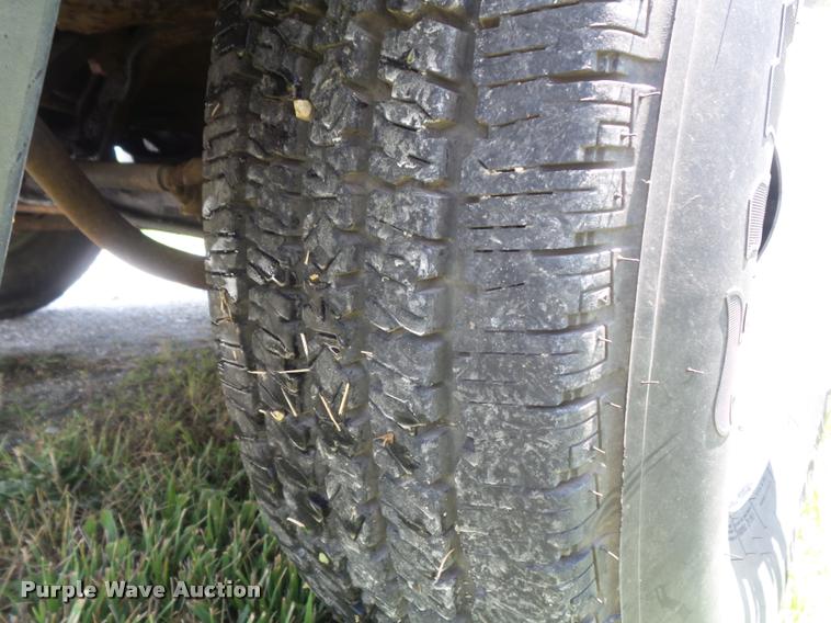 image for item K7556 2001 Ford F350  XL Super Duty service truck