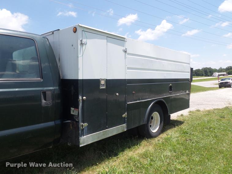 image for item K7556 2001 Ford F350  XL Super Duty service truck