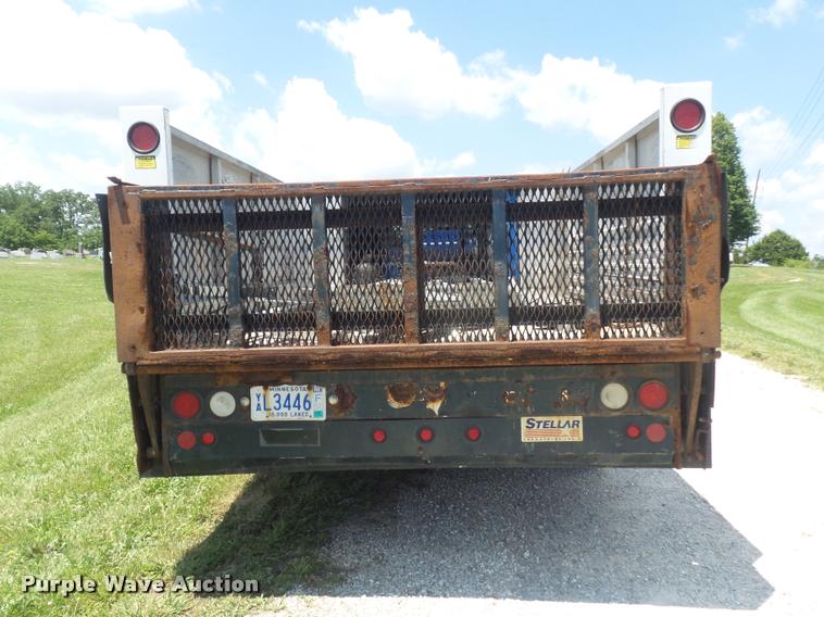 image for item K7556 2001 Ford F350  XL Super Duty service truck