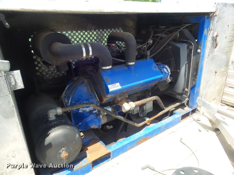 image for item K7556 2001 Ford F350  XL Super Duty service truck