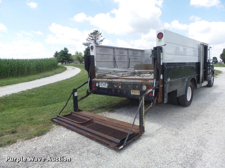 image for item K7556 2001 Ford F350  XL Super Duty service truck