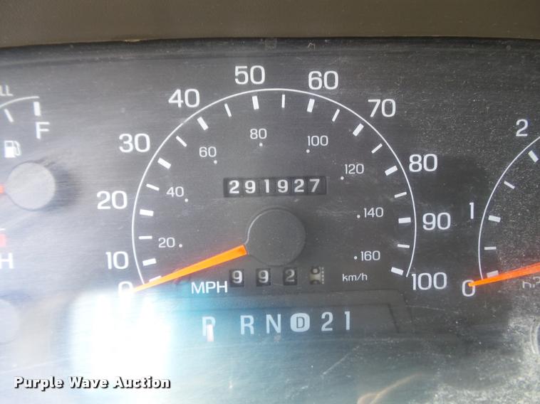 image for item K7556 2001 Ford F350  XL Super Duty service truck