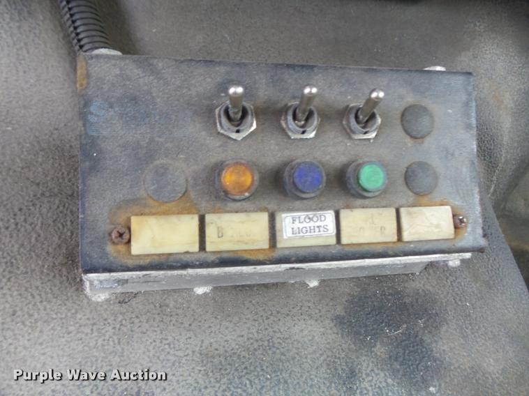 image for item K7556 2001 Ford F350  XL Super Duty service truck