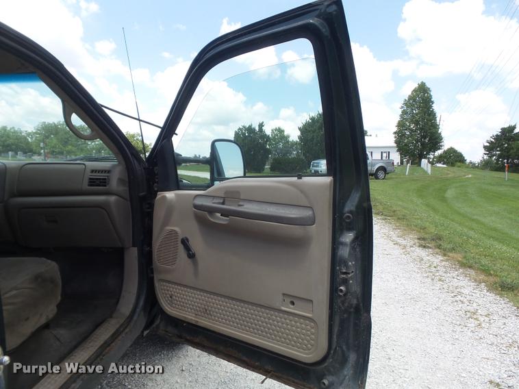 image for item K7556 2001 Ford F350  XL Super Duty service truck