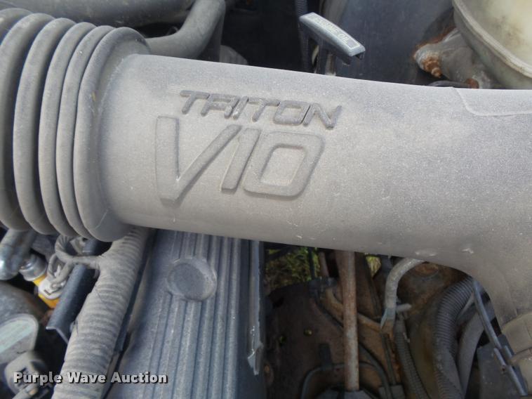 image for item K7556 2001 Ford F350  XL Super Duty service truck