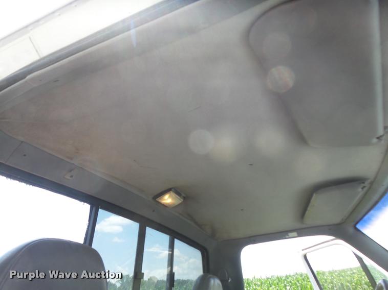 image for item K7557 1996 Ford F350 XL flatbed pickup truck