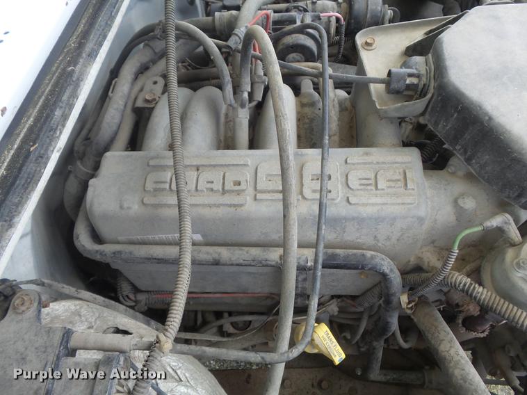 image for item K7557 1996 Ford F350 XL flatbed pickup truck