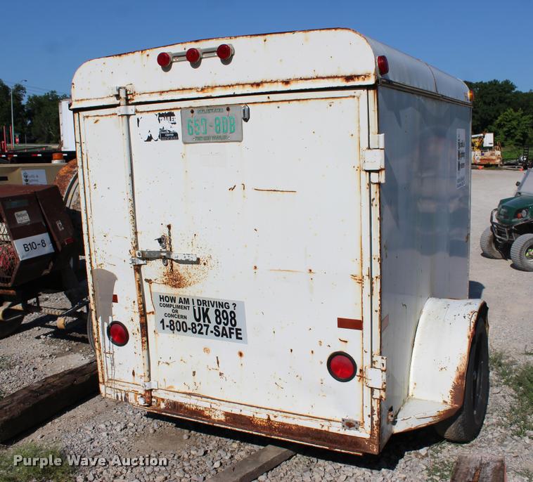 image for item L3178 1998 WW enclosed cargo trailer