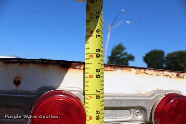 image for item L3178 1998 WW enclosed cargo trailer