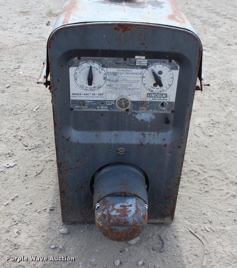 image for item L3186 Lincoln SA-200-F-163 arc welder