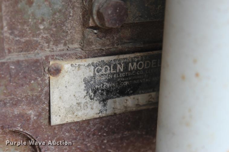 image for item L3186 Lincoln SA-200-F-163 arc welder