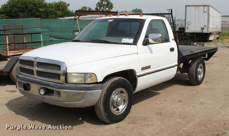 image for item L3194 1994 Dodge Ram 2500 flatbed pickup truck