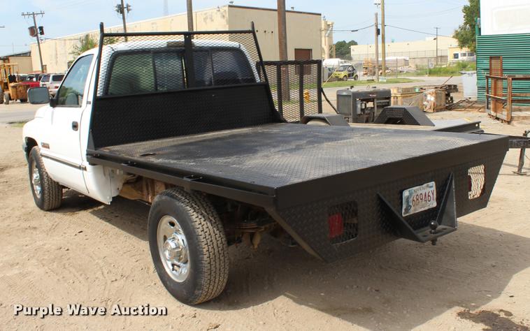 image for item L3194 1994 Dodge Ram 2500 flatbed pickup truck