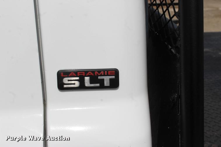 image for item L3194 1994 Dodge Ram 2500 flatbed pickup truck