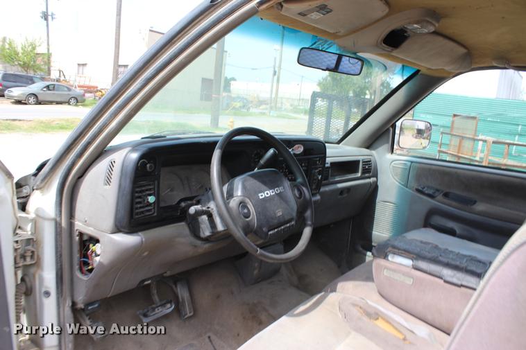 image for item L3194 1994 Dodge Ram 2500 flatbed pickup truck