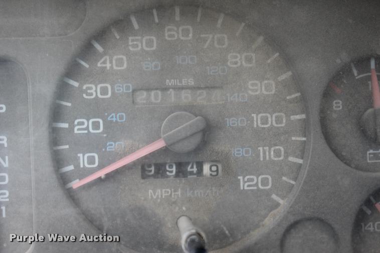 image for item L3194 1994 Dodge Ram 2500 flatbed pickup truck