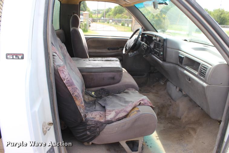 image for item L3194 1994 Dodge Ram 2500 flatbed pickup truck