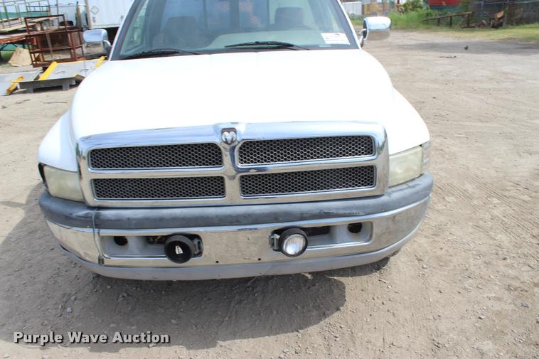 image for item L3194 1994 Dodge Ram 2500 flatbed pickup truck